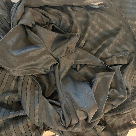 Mi Ami Womens Black Mini Romper Dress With Puff Short Sleeves Lined - Picture 11 of 13